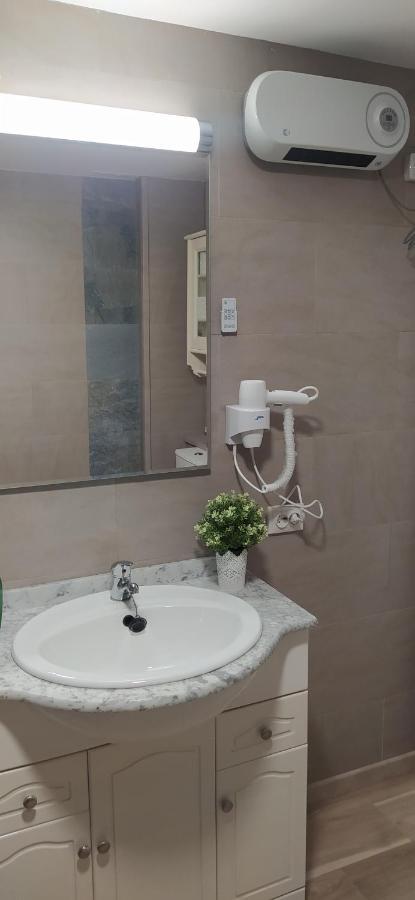 Piso Navas 2 Apartman Navas de San Antonio Kültér fotó